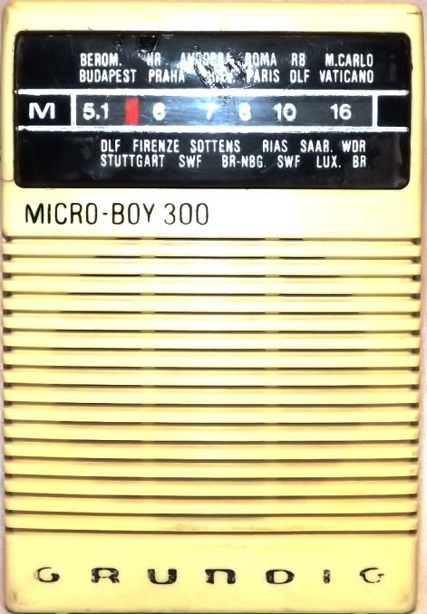 GRUNDIG MCRO-BOY 300